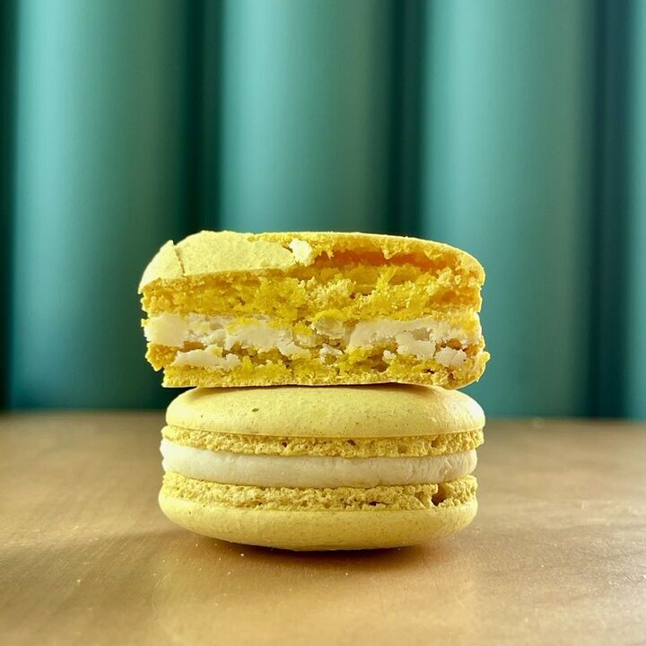 Макаронс лимонный