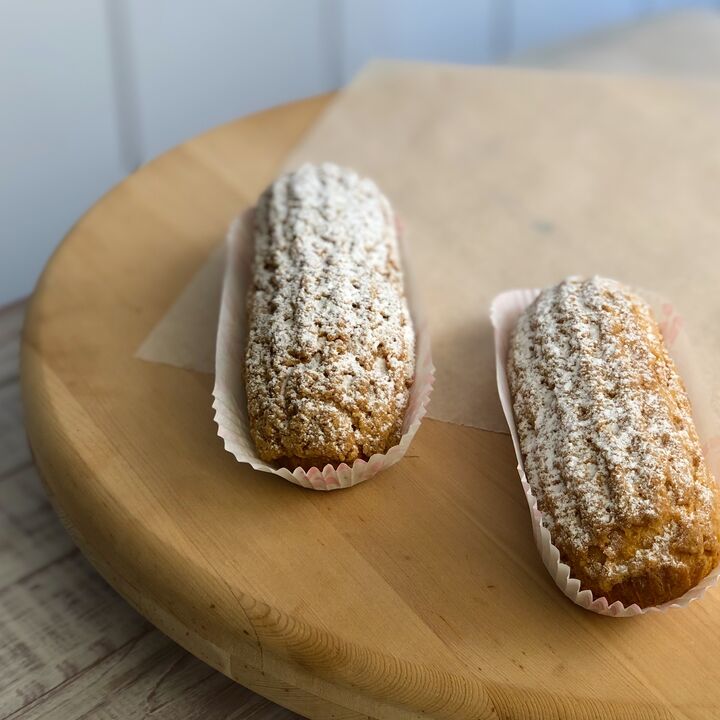 Эклер с кракелюром