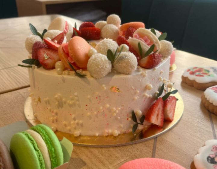 Торт Сметанный 8 Марта