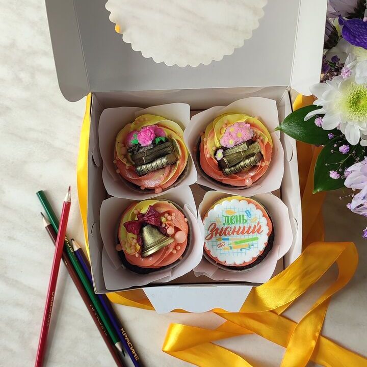 Набор капкейков к 1 сентября