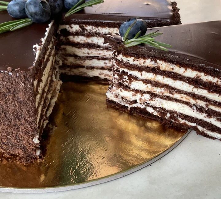 Шоколадный медовик