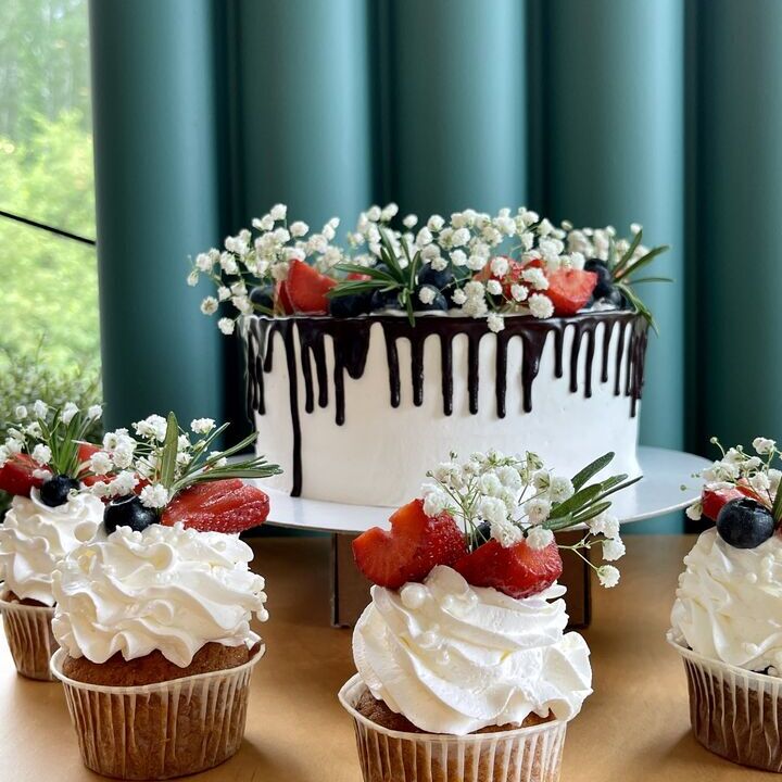 Свадебный набор с капкейками