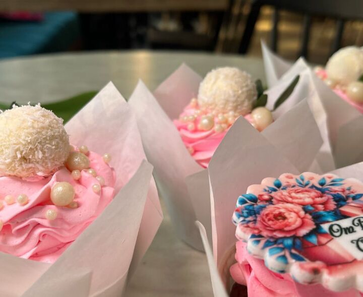 Набор капкейков 8 Марта