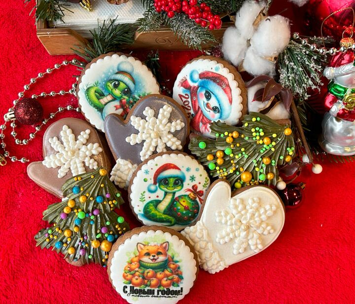 Пряник новогодний варежка или ёлка