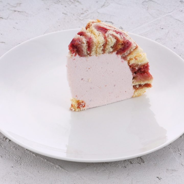 Шарлотка клубничная